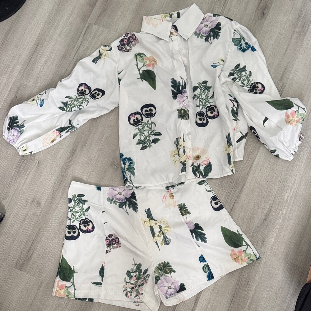 Floral Women's Shorts and top set - Picture 1 of 2